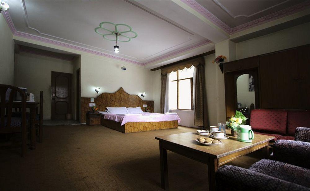 The Shivalik Hotel Manāli Buitenkant foto