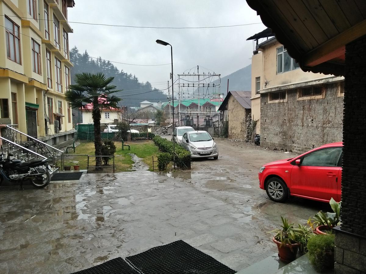 The Shivalik Hotel Manāli Buitenkant foto